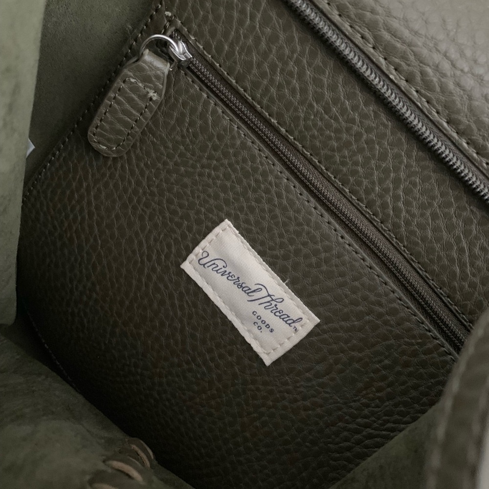 PURSE - Picture 2 of 2